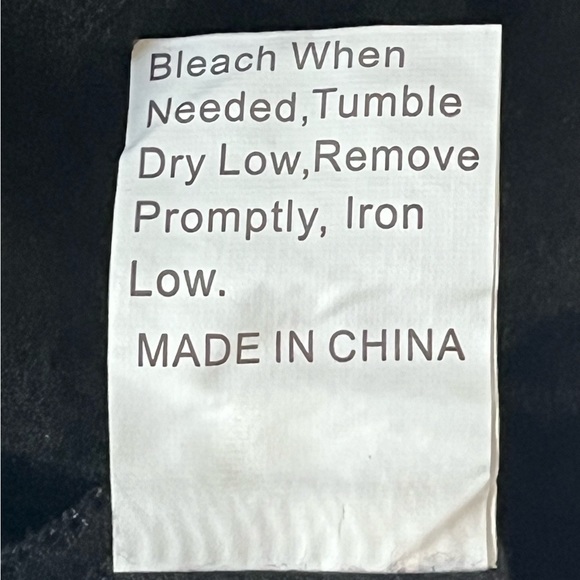 JoJo's Bizarre Adventure Long Sleeve Unisex Hoodie Black Hip Hop Size XL NWOT - Picture 8 of 8